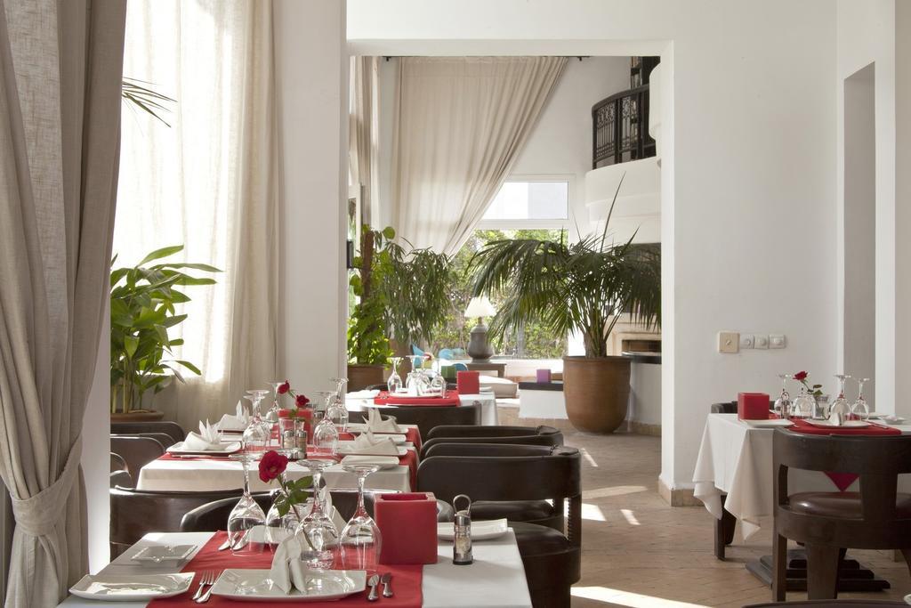 Hotel Ocean Vagabond Εσαουίρα Εξωτερικό φωτογραφία